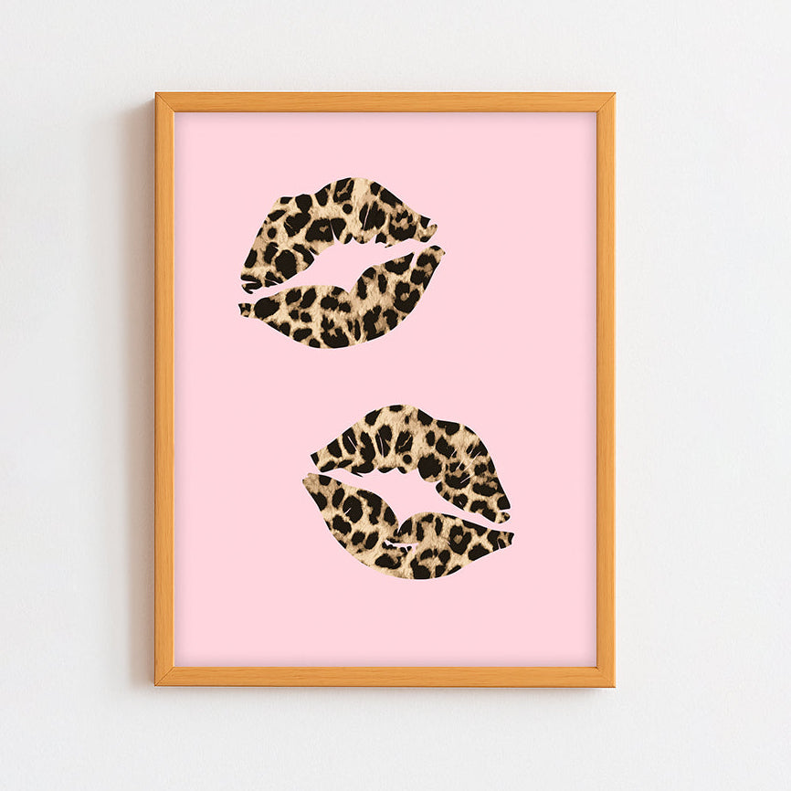 Leopard Lips Frame