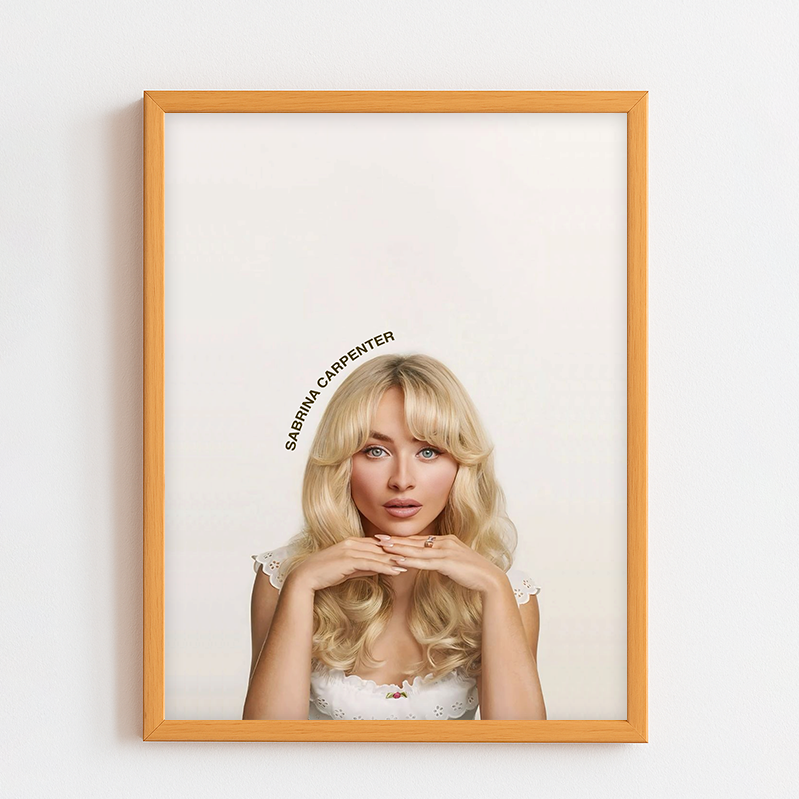 Sabrina Carpenter - 1 Frame